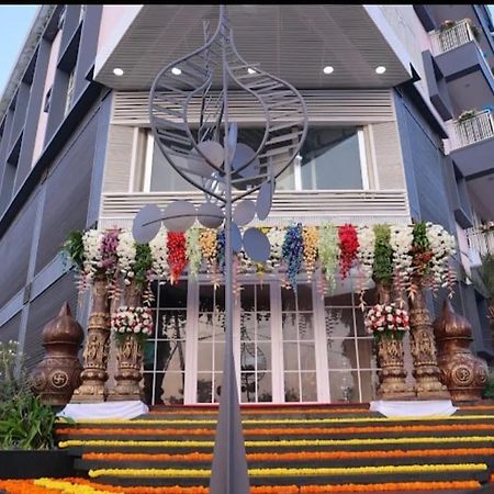 Atmosfera Bengaluru, India Aparthotel Exterior foto